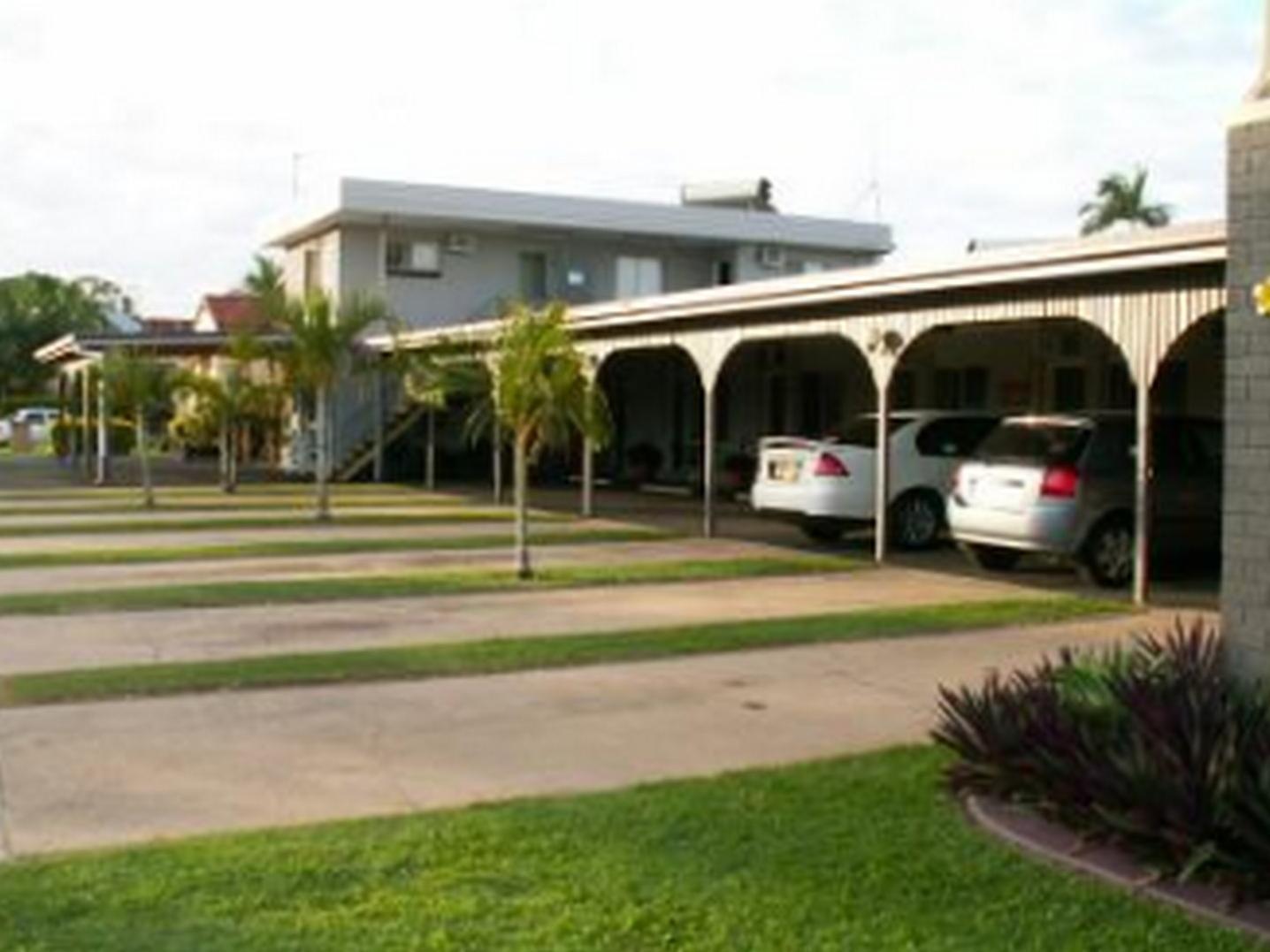 Charm City Motel Bundaberg Exterior foto